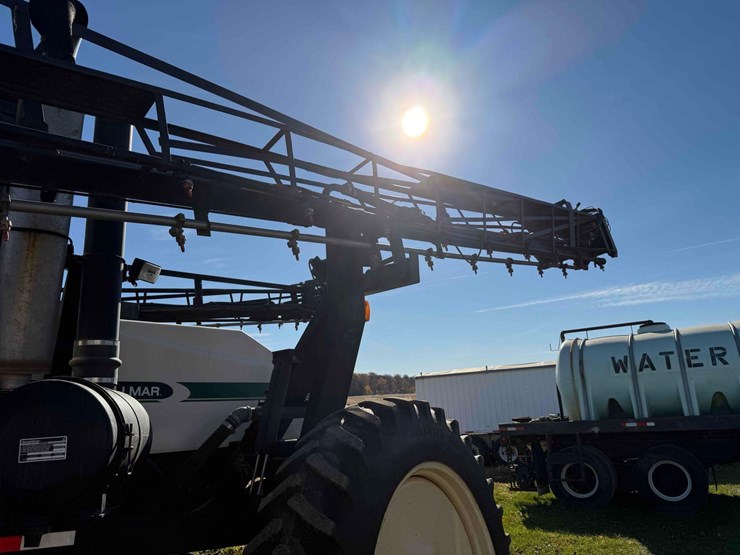 willmar-8400-sprayer-image-25