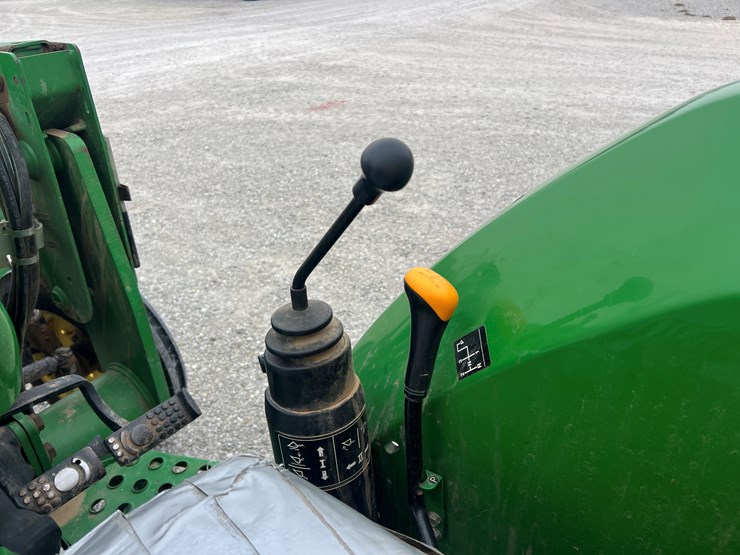 1999-john-deere-5210-image-15