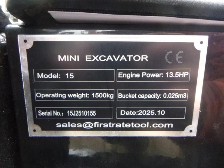 2025-vicsec-vc15-hydraulic-excavator-image-27