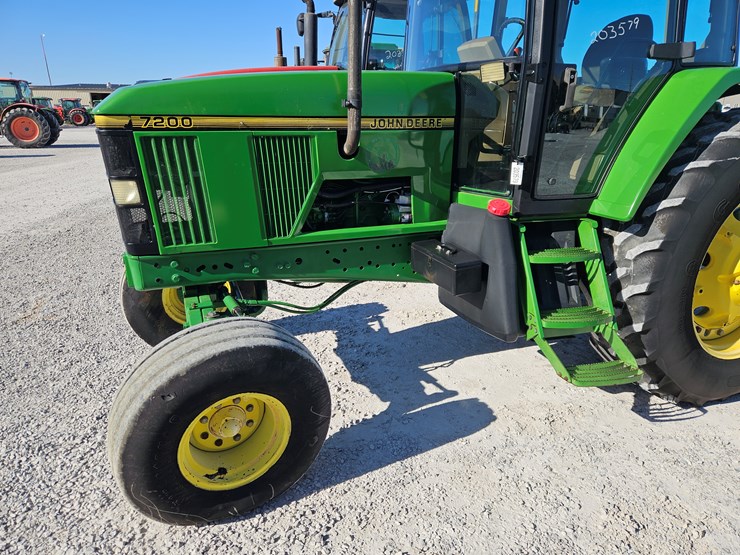 1996-john-deere-7200-image-3