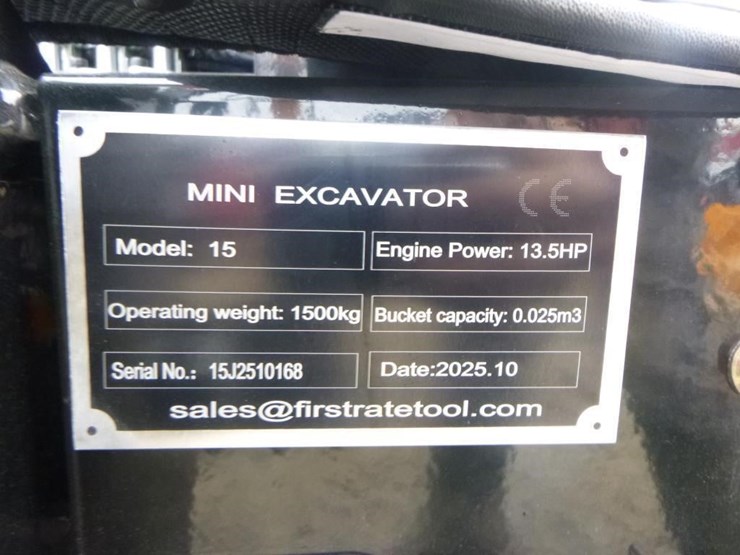 2025-vicsec-vc15-hydraulic-excavator-image-27