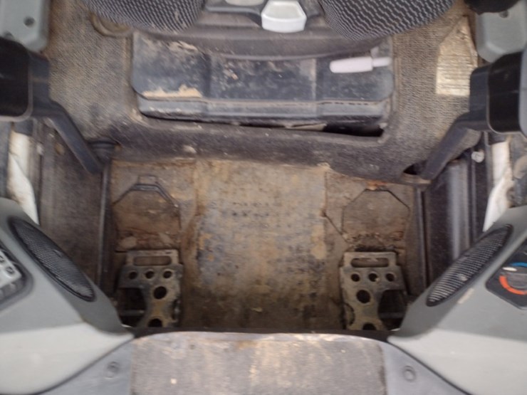 bobcat-t650-image-14