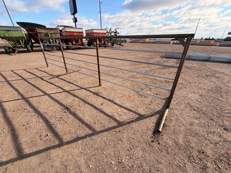 free-standing-panel-image-3