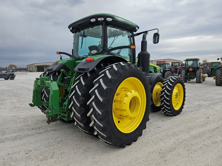 2014-john-deere-8345r-image-7