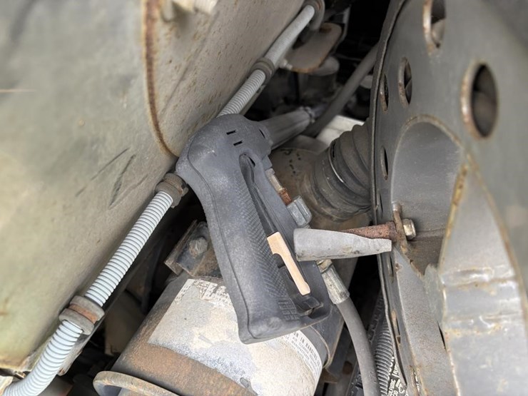 applied-sweepers-636hs-image-22