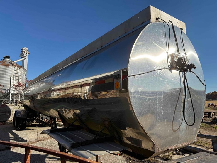 1976-6500-gal-ss-tanker-image-3