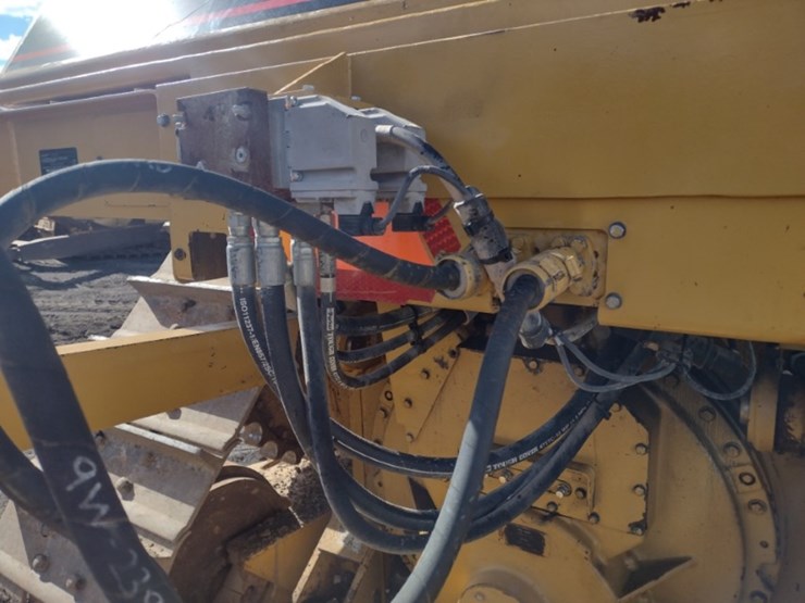 2004-caterpillar-d6r-xl-image-44