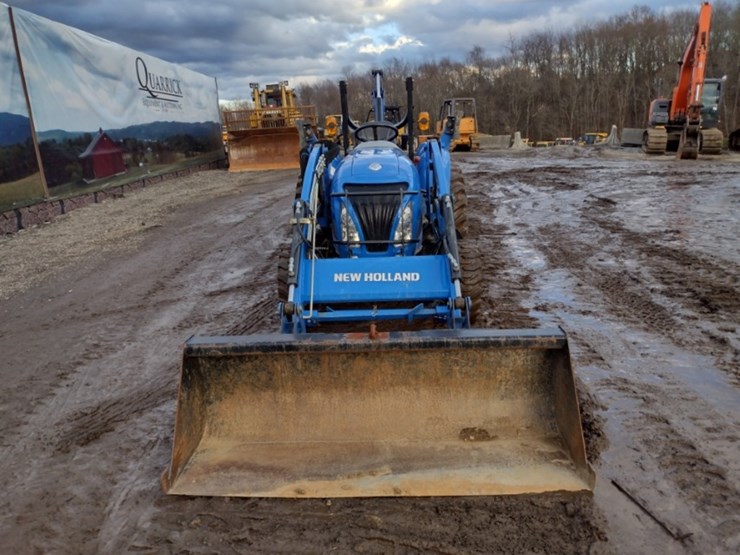 new-holland-boomer-37-image-2