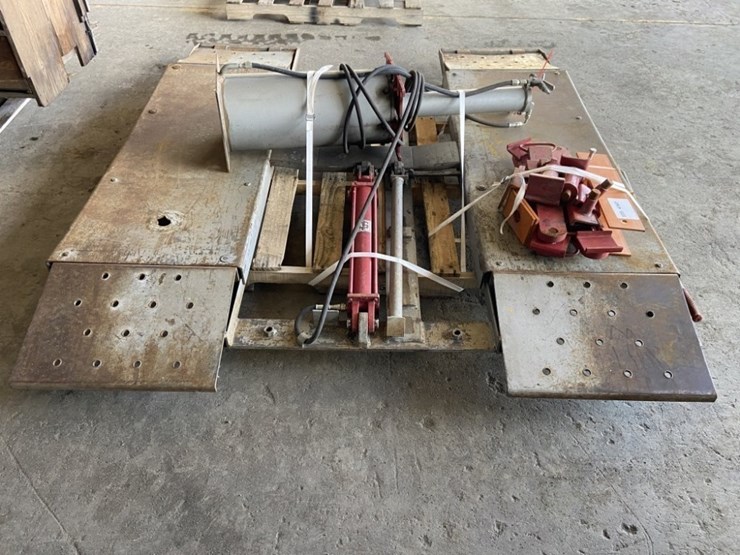 gray-ql-60-quicklift-plus-vehicle-lift-image-8