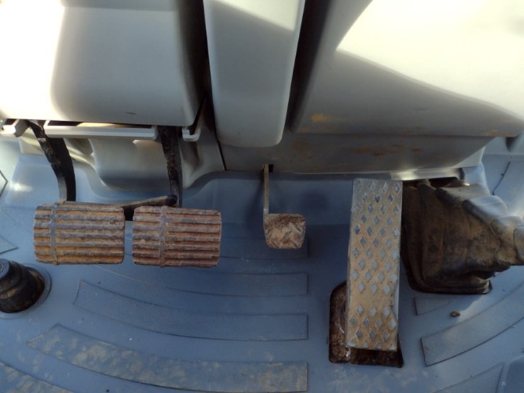 2008-caterpillar-420e-image-7