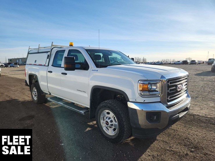 2018-gmc-sierra-2500hd-image-2