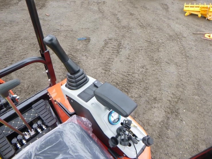 2025-tpm-18k-hydraulic-excavator-image-22