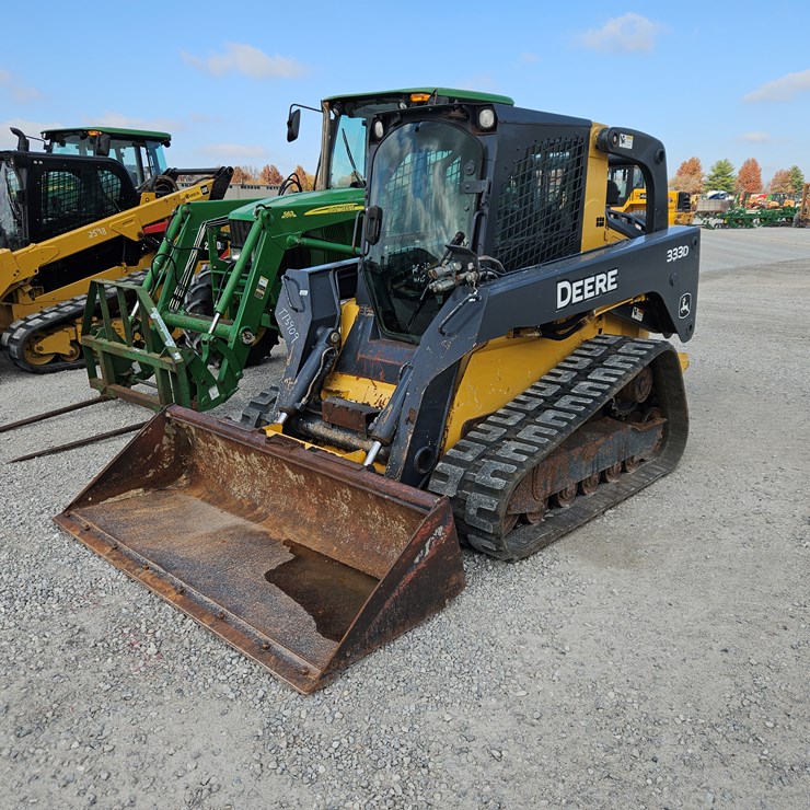 2010 DEERE 333D