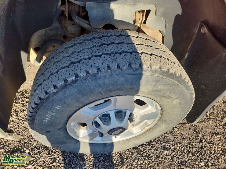 2013-chevrolet-silverado-2500hd-lt-image-31