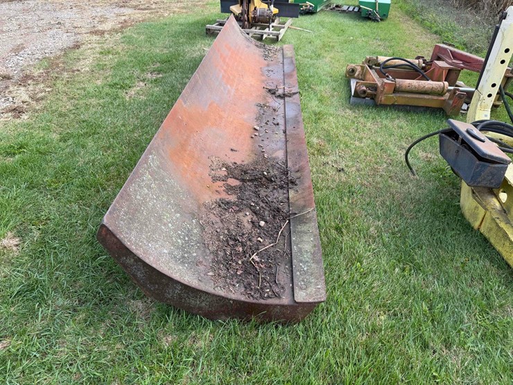 blade-and-mount-image-2