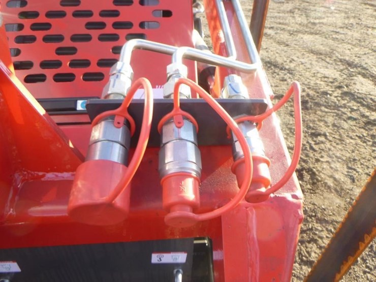 2025-agt-ysrt14-skid-steer-track-loader-image-10