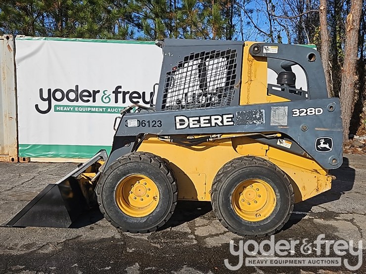 2012-deere-328d-image-2