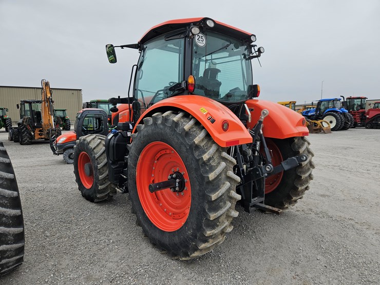 2020-kubota-m7-132-image-10