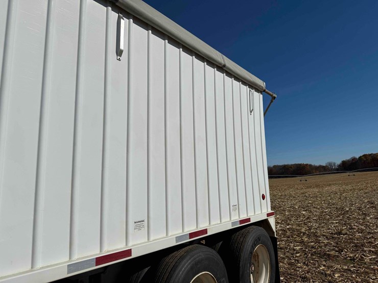 agri-trader-hopper-bottom-image-18