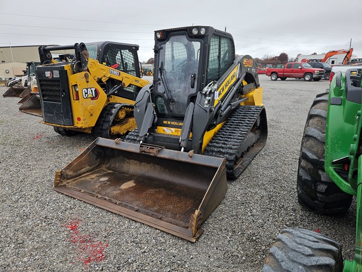 2019-new-holland-c245-image-1