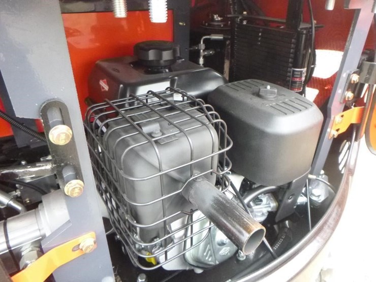 2025-tpm-16-hydraulic-excavator-image-24