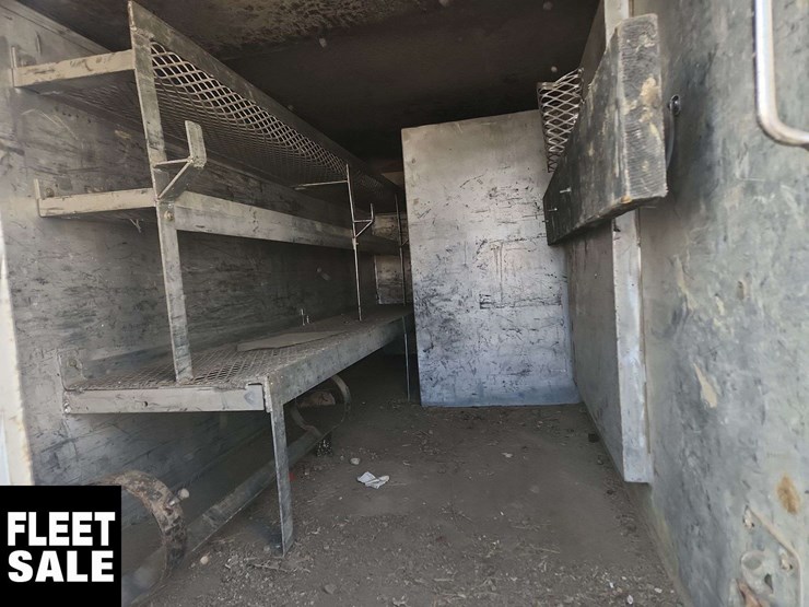 2006-ford-f550-image-18