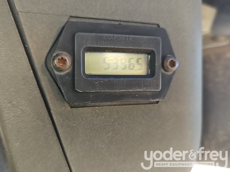 2003-caterpillar-246d-image-26