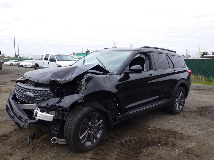 2024-ford-explorer-image-1