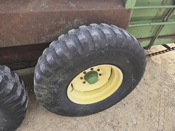 john-deere-680-image-6