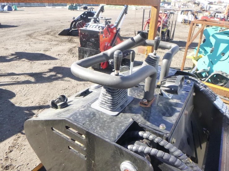 2025-mach-pro-mp-s310-skid-steer-track-loader-image-17