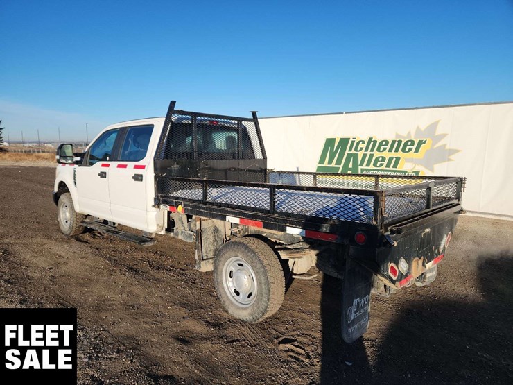 2017-ford-f350-image-3