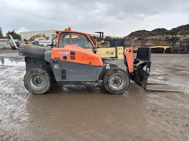 2013-jlg-g5-18a-image-7