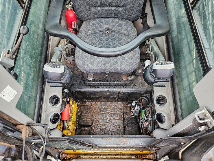 2019-new-holland-c245-image-9