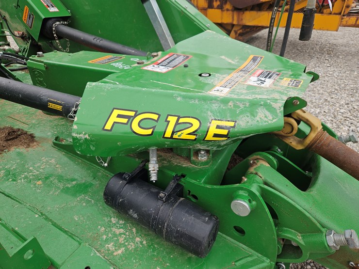 2022-john-deere-fc12e-image-11