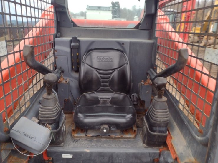 kubota-ssv75-image-10