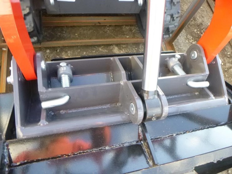 2025-agt-ysrt14-skid-steer-track-loader-image-9