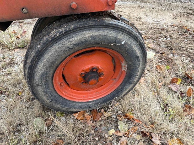 allis-chalmers-wd-45-tractor-image-9