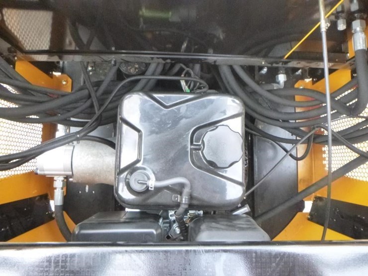 2025-vicsec-vc15-hydraulic-excavator-image-23