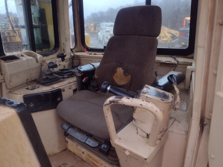 caterpillar-d8r-image-15