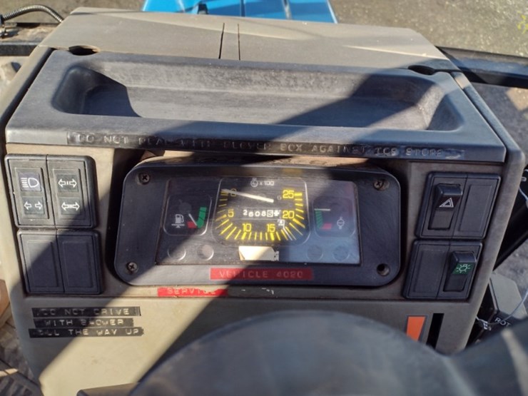 new-holland-4630-image-7