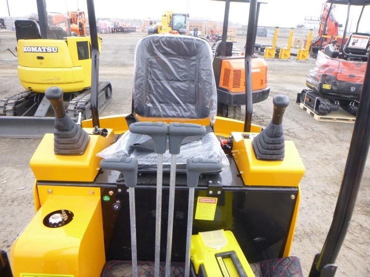 2025-vicsec-vc15-hydraulic-excavator-image-19