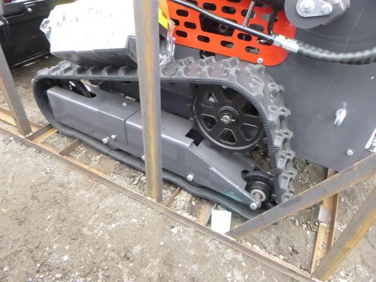 2025-agt-ysrt14-skid-steer-track-loader-image-18