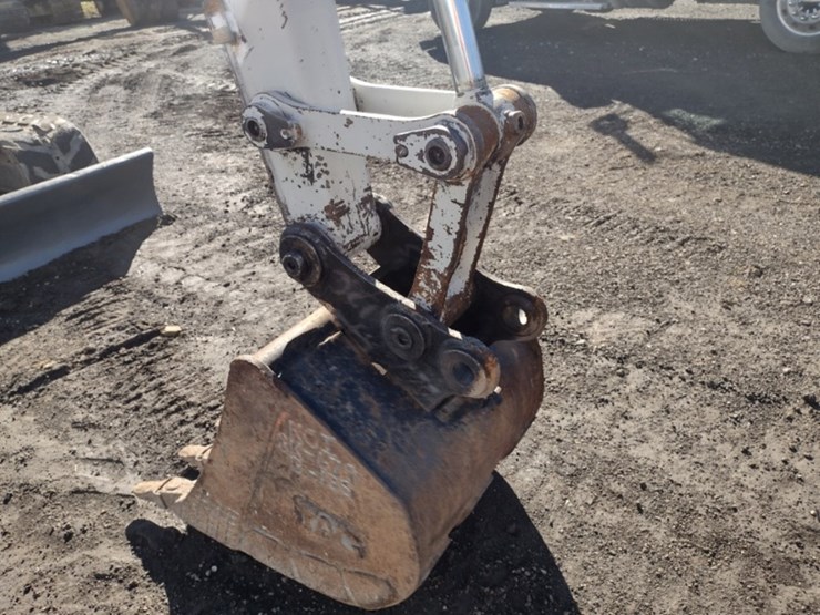 takeuchi-tb250-image-16