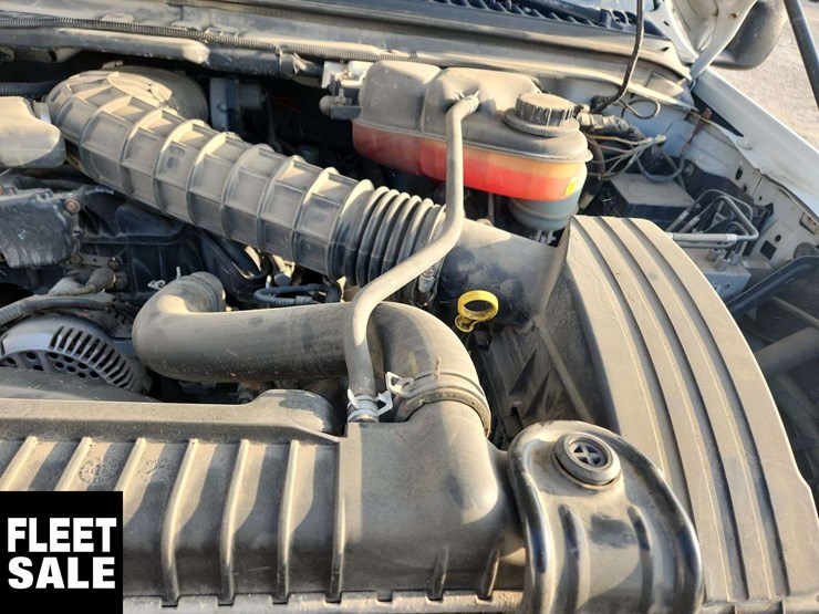 2006-ford-f550-image-35