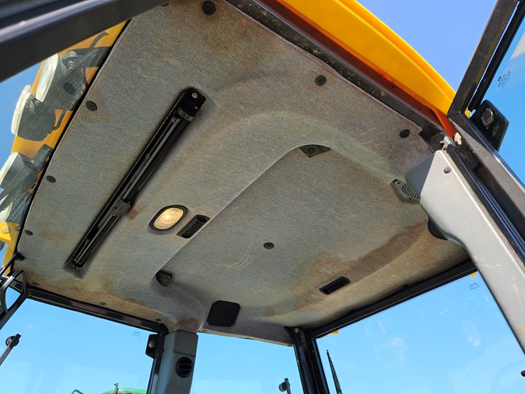 2005-new-holland-lb75b-image-7