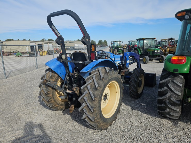 2011-new-holland-workmaster-55-image-16