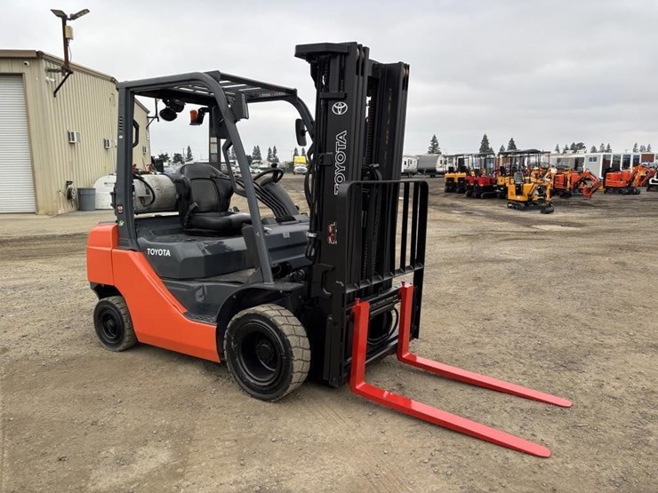 2018-toyota-8fgu25-image-2