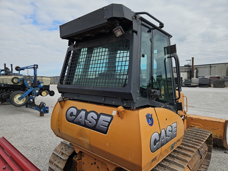 2012-case-850l-xlt-image-10