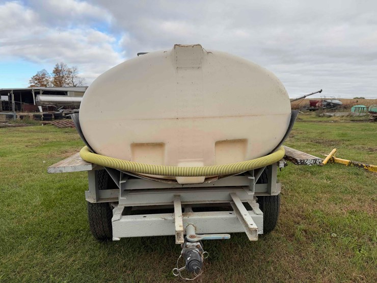 500-gal-tandem-nurse-trailer-image-5