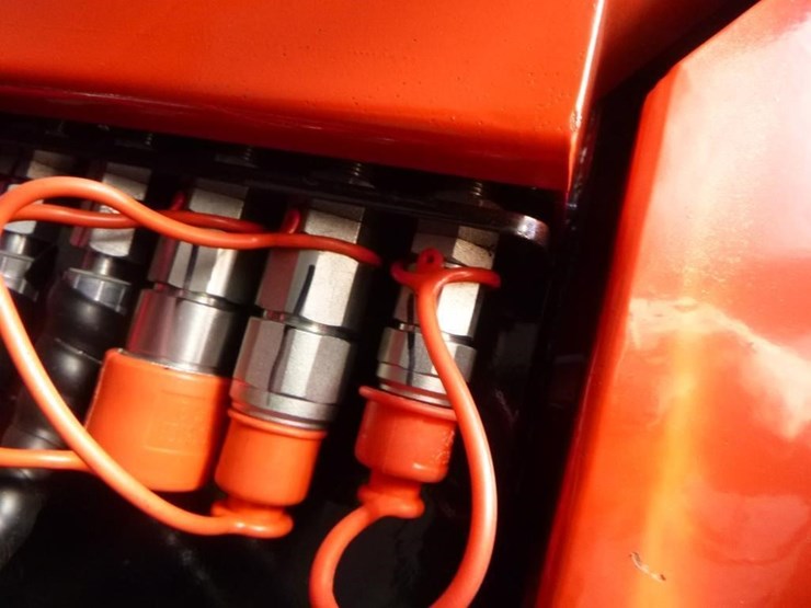 2025-agt-sda-140t-skid-steer-track-loader-image-11